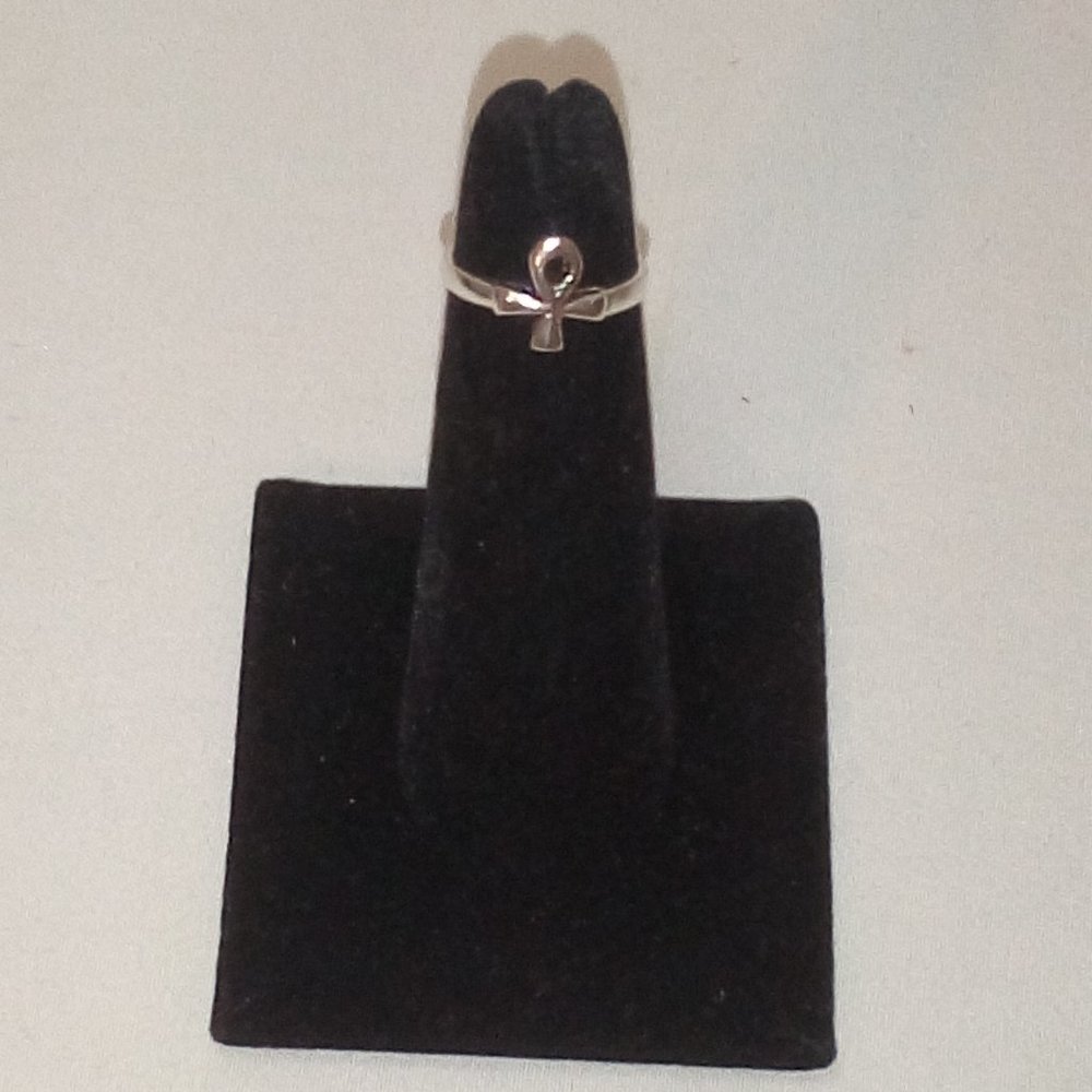 Sterling Silver Toe Ring: Ankh. Adjustable. Unisex - image 2